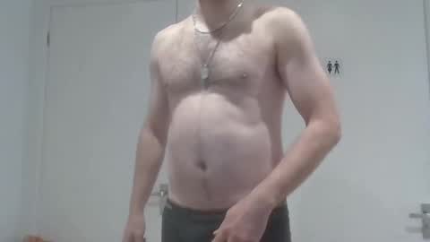 Snapshot of englishphatcock chatting on 19, 5, 2026 Happy online show from 19, 5, 2026