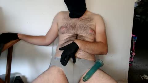 englishshyguyuk online show from 5, 10, 2025