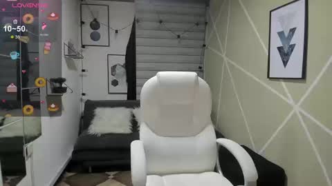 Enma clark online show from 23, 9, 2025