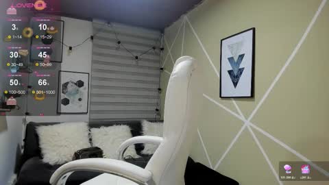 Enma clark online show from 28, 10, 2025