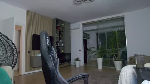 Snapshot of enrikoblue chatting on 16, 1, 2025 Erik online show from 16, 1, 2025