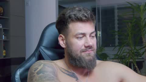 Snapshot of enrikoblue chatting on 17, 1, 2025 Erik online show from 17, 1, 2025