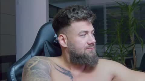 Snapshot of enrikoblue chatting on 20, 1, 2025 Erik online show from 20, 1, 2025