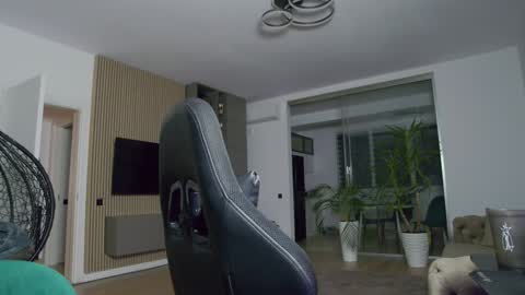 Snapshot of enrikoblue chatting on 1, 2, 2025 Erik online show from 1, 2, 2025