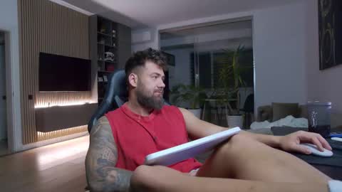 Snapshot of enrikoblue chatting on 22, 2, 2025 Erik online show from 22, 2, 2025