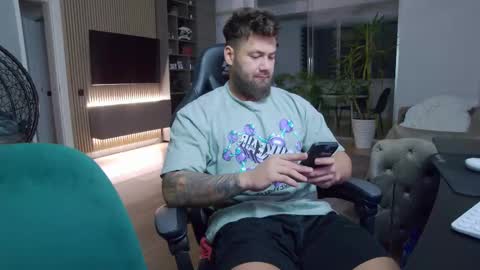 Snapshot of enrikoblue chatting on 3, 3, 2025 Erik online show from 3, 3, 2025