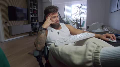 Snapshot of enrikoblue chatting on 10, 3, 2025 Erik online show from 10, 3, 2025