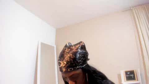 Snapshot of enyelsalas2 chatting on 26, 2, 2025 Angela online show from 26, 2, 2025