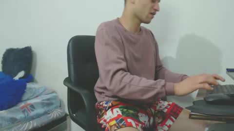 enzoyarack online show from 6, 10, 2025