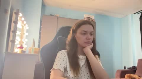 Snapshot of eracloke chatting on 9, 3, 2026 Lily online show from 9, 3, 2026