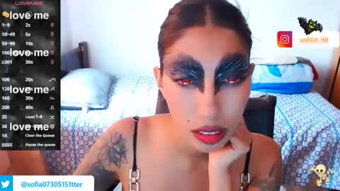 Snapshot of eren_mikasa chatting on 12, 11, 2025 sofia online show from 12, 11, 2025