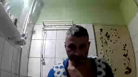 Snapshot of ericboy32 chatting on 4, 1, 2025 eric online show from 4, 1, 2025