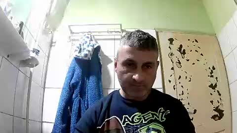 Snapshot of ericboy32 chatting on 14, 1, 2025 eric online show from 14, 1, 2025