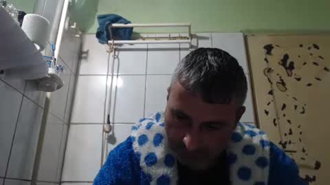 Snapshot of ericboy32 chatting on 12, 3, 2025 eric online show from 12, 3, 2025