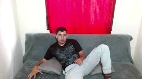 Snapshot of erick_lopez22 chatting on 27, 11, 2025 erick lopez online show from 27, 11, 2025