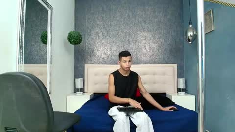   online show from 19, 4, 2026