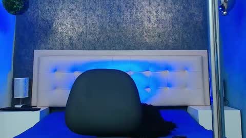   online show from 25, 4, 2026