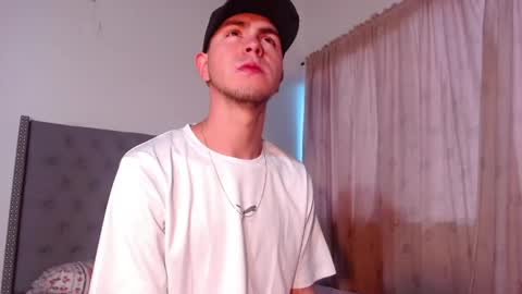Snapshot of erik_rodriguez chatting on 1, 6, 2026 Erik rodriguez online show from 1, 6, 2026