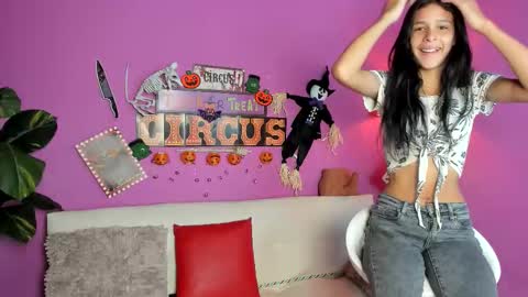 erika1717 online show from 30, 10, 2025