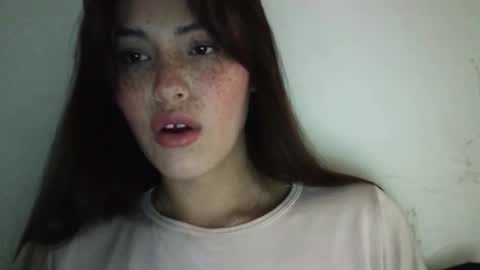 Snapshot of erika_depp chatting on 21, 11, 2025 Erika online show from 21, 11, 2025