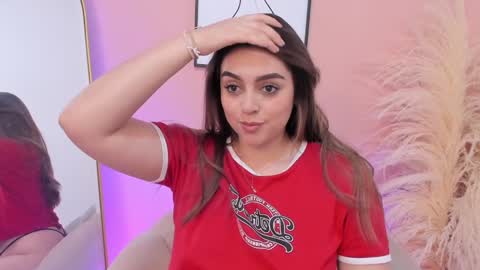 Erika Mendez online show from 1, 2, 2025