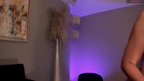 Erika Benz online show from 13, 11, 2025