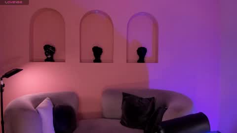 Erika Benz online show from 9, 6, 2026