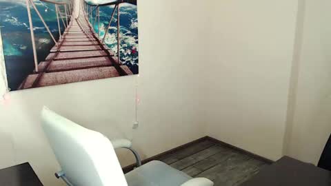 Erika online show from 29, 1, 2025