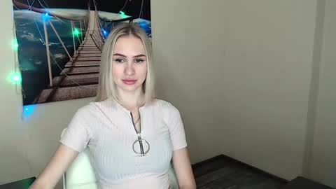 Erika online show from 17, 2, 2025