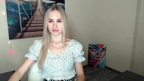 Erika online show from 3, 10, 2025