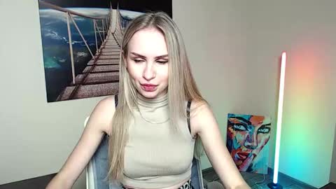 Erika online show from 24, 11, 2025