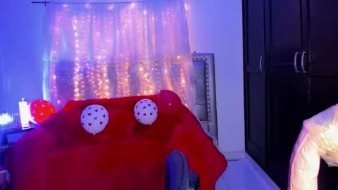 Erika online show from 16, 2, 2025