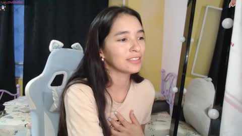 erina_1 online show from 22, 9, 2025