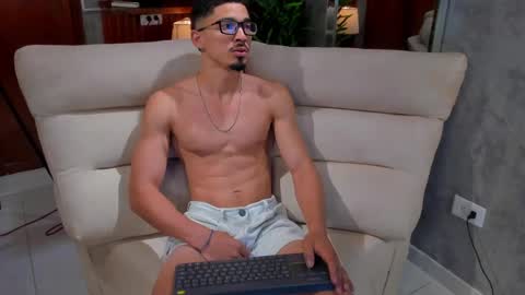 eros_becker_ online show from 24, 4, 2026