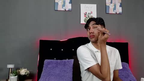 Snapshot of eros_lux1 chatting on 19, 5, 2026 Eros Lux1 online show from 19, 5, 2026