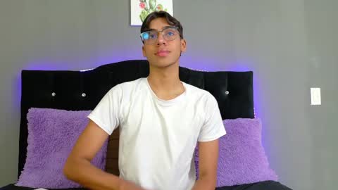 Snapshot of eros_lux1 chatting on 31, 5, 2026 Eros Lux1 online show from 31, 5, 2026