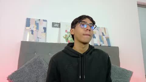 Snapshot of eros_lux1 chatting on 10, 6, 2026 Eros Lux1 online show from 10, 6, 2026