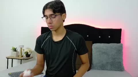 Snapshot of eros_lux1 chatting on 16, 6, 2026 Eros Lux1 online show from 16, 6, 2026