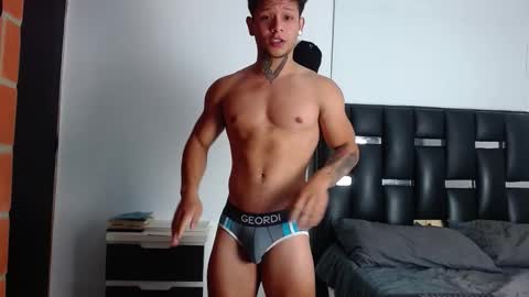 Snapshot of erosscott chatting on 30, 9, 2025 Eros online show from 30, 9, 2025