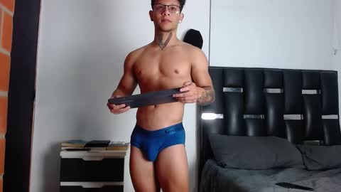 Snapshot of erosscott chatting on 18, 1, 2026 Eros online show from 18, 1, 2026