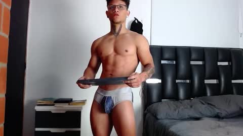 Snapshot of erosscott chatting on 18, 2, 2026 Eros online show from 18, 2, 2026