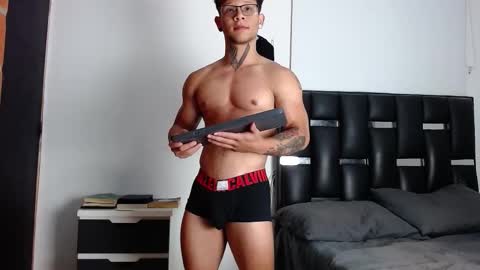 Snapshot of erosscott chatting on 4, 3, 2026 Eros online show from 4, 3, 2026