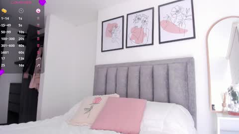 Snapshot of erotic_boobs chatting on 4, 2, 2025 Karen online show from 4, 2, 2025