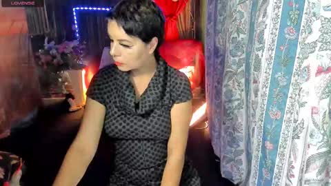 Snapshot of erotic_dessire chatting on 25, 9, 2025 Eve online show from 25, 9, 2025