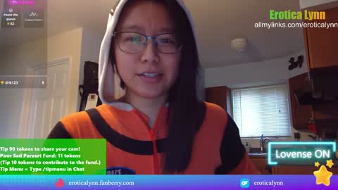 Snapshot of eroticalynn chatting on 7, 2, 2025 Lynn online show from 7, 2, 2025