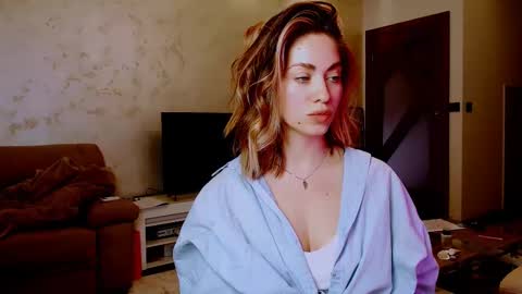 Snapshot of eroticgiftxxx chatting on 28, 2, 2025 LylaXXX online show from 28, 2, 2025