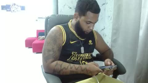 Snapshot of eroticoblack chatting on 2, 2, 2026 Eroticoblack online show from 2, 2, 2026