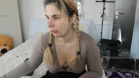 eroticsensualkitty4u online show from 9, 1, 2025