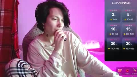 esajukyy online show from 24, 11, 2025