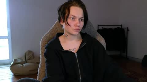 Snapshot of esajukyy chatting on 13, 5, 2026 esajukyy online show from 13, 5, 2026